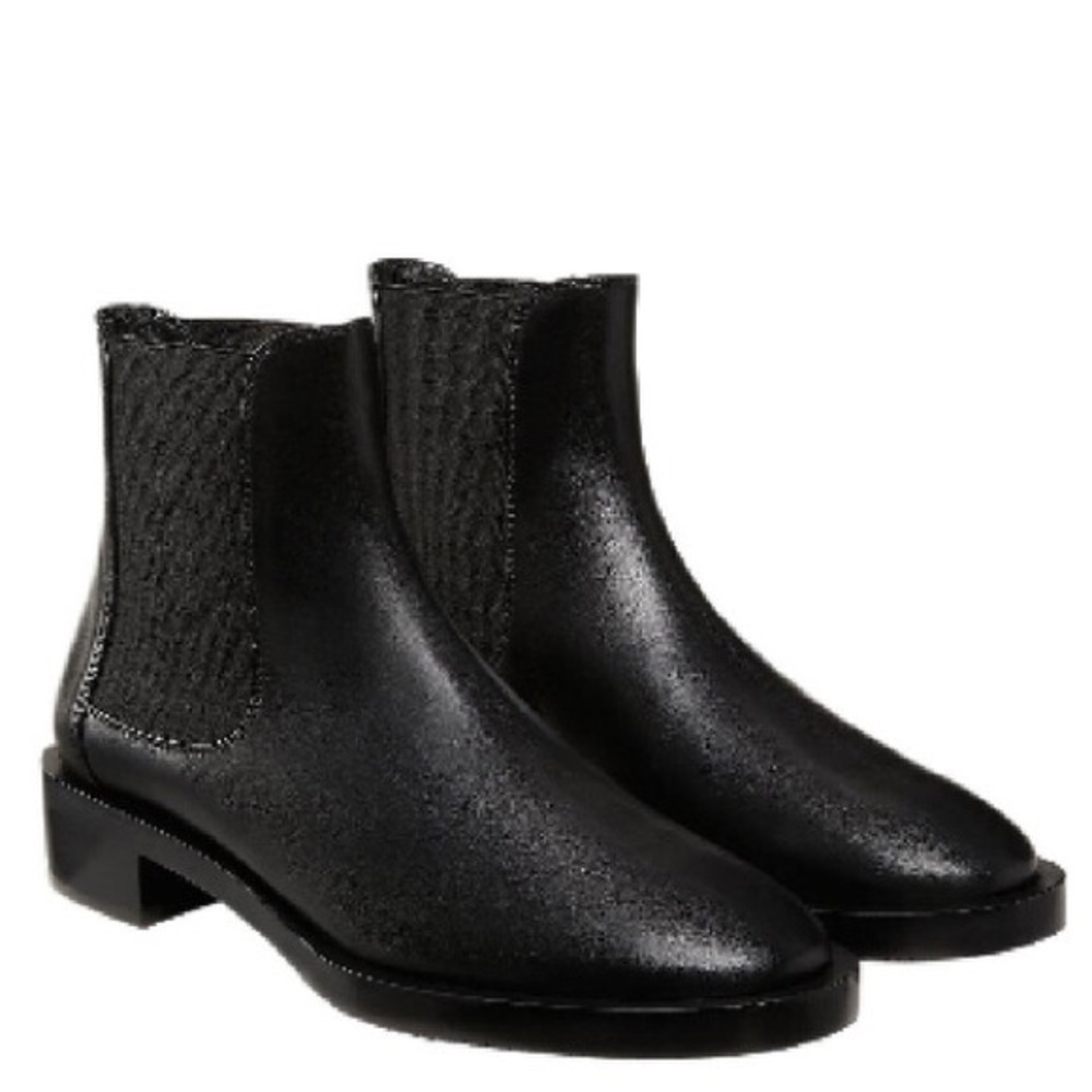 Stuart Weitzman Black Leather Chelsea Ankle Boots